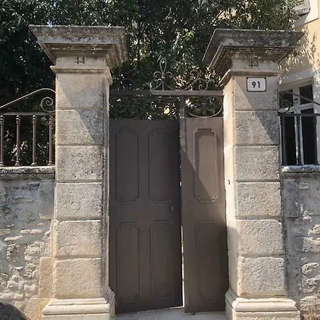 Maison Luberon Guest house Apt